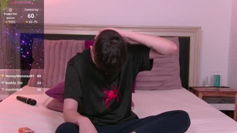 Snapshot of jessyadore chatting on 02.01.25 Jessy online show from 02.01.25