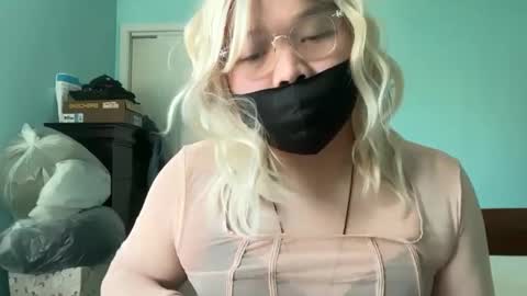 jessyaine online show from 10.05.25