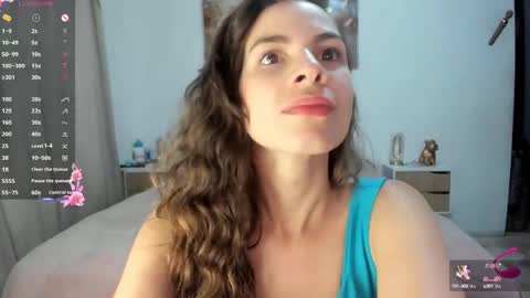 Snapshot of jessye_golden chatting on 02.26.25 jessye_golden online show from 02.26.25