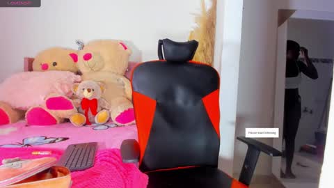 Jessy online show from 10.04.25