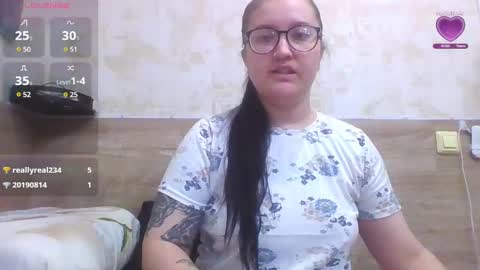 Snapshot of jessystoune1 chatting on 12.25.24 Bye everyone i cant see any reason to stay here wish u luck online show from 12.25.24