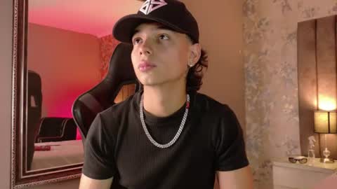 Snapshot of jessywhite1 chatting on 07.12.26 Jessy online show from 07.12.26