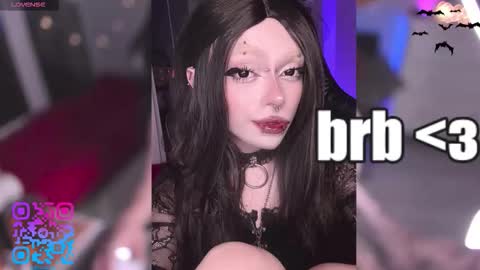 Snapshot of jesus_weed chatting on 11.06.25 jesus_weed online show from 11.06.25