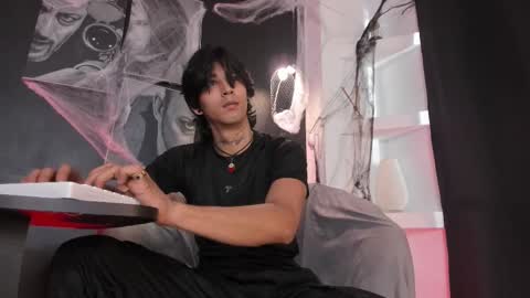 jett_savage online show from 10.24.25