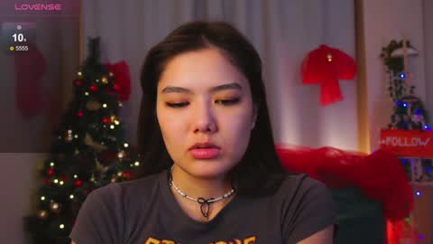 Hi all. My name is Naomi and Im glad to see you in my room  online show from 12.26.24