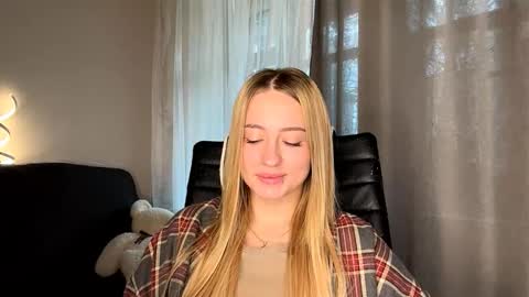 Snapshot of jettafrancis chatting on 10.24.25 Kodi online show from 10.24.25