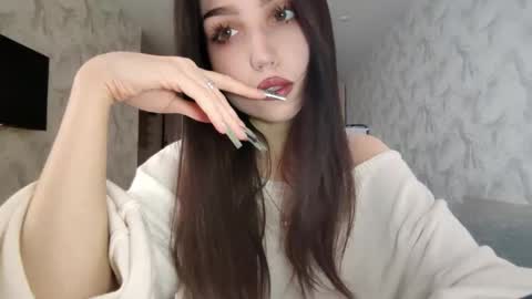 I am Gina ntmu Lets hit 10 Thumbs Up together online show from 02.27.26