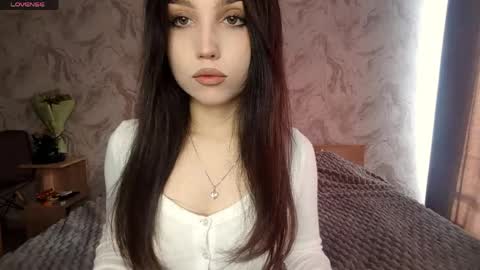 I am Gina ntmu Lets hit 10 Thumbs Up together online show from 04.03.26