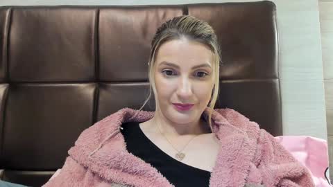 Jewel  no nude  online show from 01.20.25