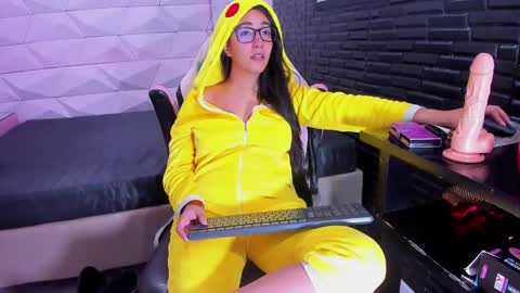 Snapshot of jewelryqueen chatting on 02.28.25 Queen online show from 02.28.25