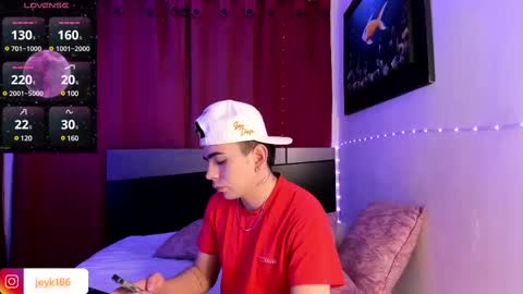 Snapshot of jey_keler chatting on 02.19.25 jey keler online show from 02.19.25