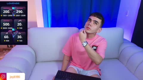 Snapshot of jey_keler chatting on 10.16.25 jey keler online show from 10.16.25