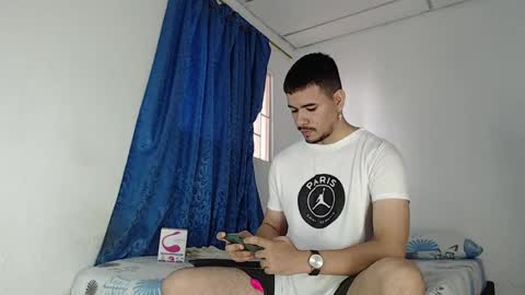 Snapshot of jeycob_happy97 chatting on 10.03.25 Juan David online show from 10.03.25