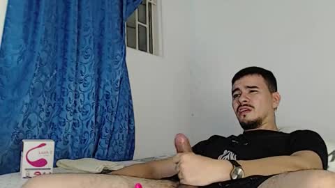 Snapshot of jeycob_happy97 chatting on 10.17.25 Juan David online show from 10.17.25