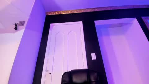 Snapshot of jeylee_ chatting on 03.06.25 Jeyy online show from 03.06.25