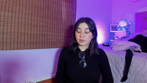 Snapshot of jeylee_ chatting on 09.17.25 Jeyy online show from 09.17.25