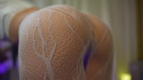 Snapshot of jeyssy69 chatting on 05.22.26 Jeyssy also Andra online show from 05.22.26