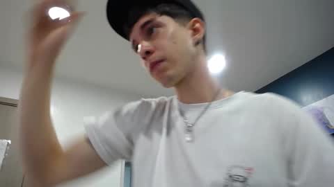 Jheampiero online show from 10.14.25