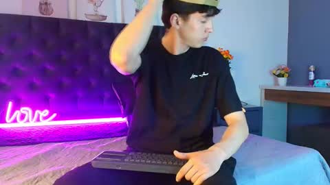 Jheampiero online show from 03.13.26