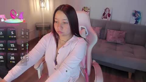 Snapshot of jhiinny_brownn chatting on 09.16.25 Jhiinny online show from 09.16.25