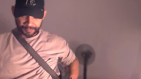 En moreno online show from 11.15.25