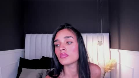Jhoana  online show from 01.18.25