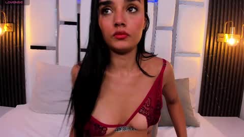 Jhoana  online show from 01.30.25