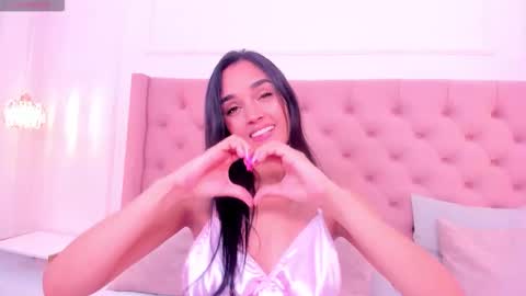 Snapshot of jhoanaduran_ chatting on 11.14.25 Jhoana online show from 11.14.25