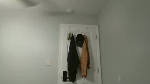 Snapshot of jholls chatting on 02.10.25 jholls online show from 02.10.25