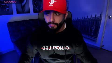 Snapshot of jhon_bear02 chatting on 10.05.25 John Bear.... online show from 10.05.25