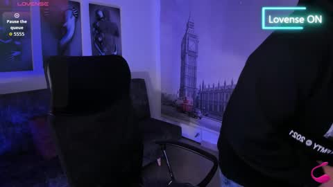 Snapshot of jhon_bear02 chatting on 10.25.25 John Bear.... online show from 10.25.25