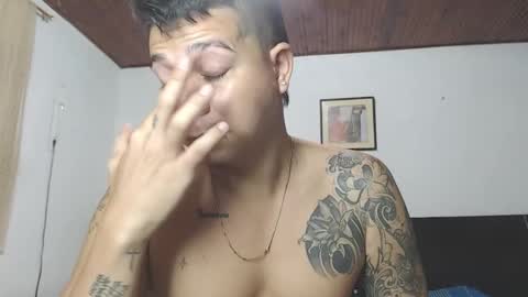 Snapshot of jhon_tommy chatting on 12.23.24 jhon tommy online show from 12.23.24