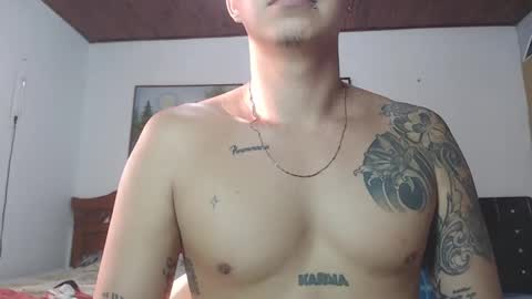 Snapshot of jhon_tommy chatting on 12.25.24 jhon tommy online show from 12.25.24