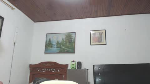 Snapshot of jhon_tommy chatting on 12.26.24 jhon tommy online show from 12.26.24