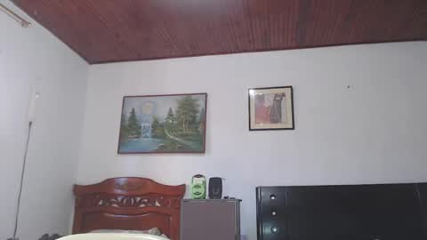 Snapshot of jhon_tommy chatting on 01.01.25 jhon tommy online show from 01.01.25