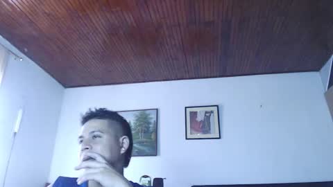 Snapshot of jhon_tommy chatting on 01.17.25 jhon tommy online show from 01.17.25