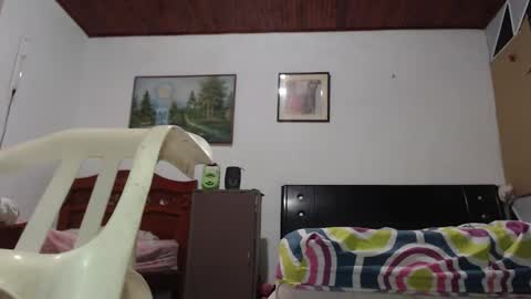 Snapshot of jhon_tommy chatting on 02.13.25 jhon tommy online show from 02.13.25