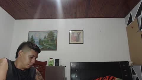 Snapshot of jhon_tommy chatting on 02.18.25 jhon tommy online show from 02.18.25