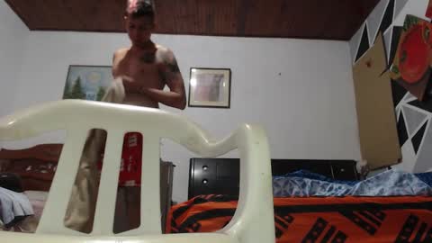 Snapshot of jhon_tommy chatting on 03.10.25 jhon tommy online show from 03.10.25