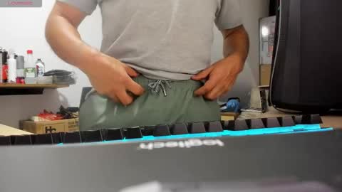 jhonatan_morales_s online show from 10.14.25