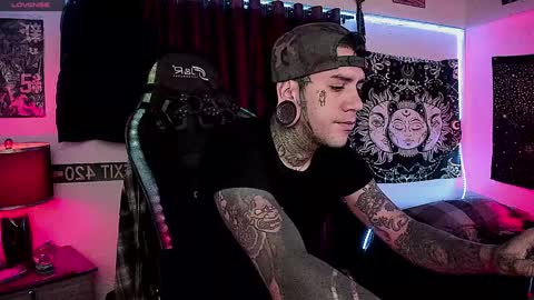 Snapshot of jhonny_ackerman chatting on 12.03.24 jhonny_ackerman online show from 12.03.24