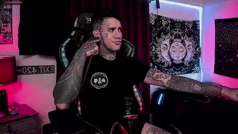 Snapshot of jhonny_ackerman chatting on 12.04.24 jhonny_ackerman online show from 12.04.24