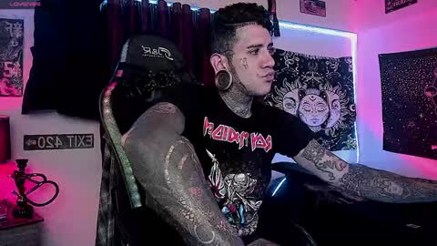 Snapshot of jhonny_ackerman chatting on 12.14.24 jhonny_ackerman online show from 12.14.24