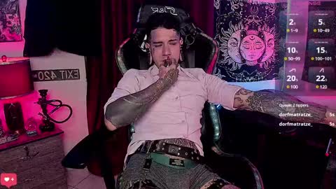 Snapshot of jhonny_ackerman chatting on 12.15.24 jhonny_ackerman online show from 12.15.24