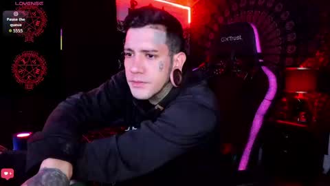 Snapshot of jhonny_ackerman chatting on 09.22.25 jhonny_ackerman online show from 09.22.25