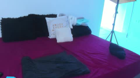 Snapshot of jhonny_ackerman chatting on 10.23.25 jhonny_ackerman online show from 10.23.25