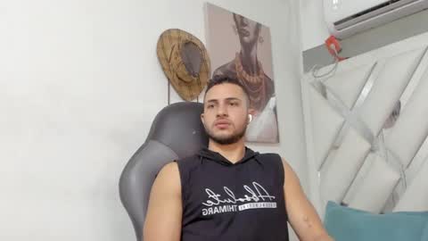 Snapshot of jhonny_flames7 chatting on 01.12.25 jhonny online show from 01.12.25