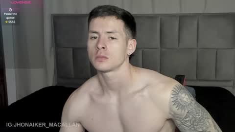 Snapshot of jhonny_macallan chatting on 09.25.25 Jhonaiker online show from 09.25.25