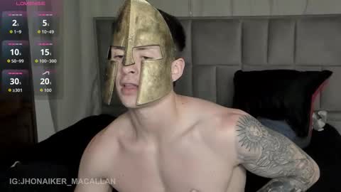 Snapshot of jhonny_macallan chatting on 10.22.25 Jhonaiker online show from 10.22.25