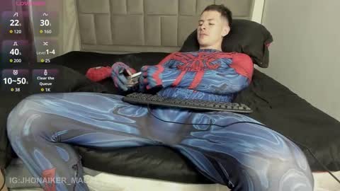 Snapshot of jhonny_macallan chatting on 10.31.25 Jhonaiker online show from 10.31.25